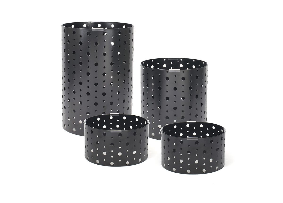 BRI004BKI20 Dots 4-Piece Matte Black Riser Set Front of the House